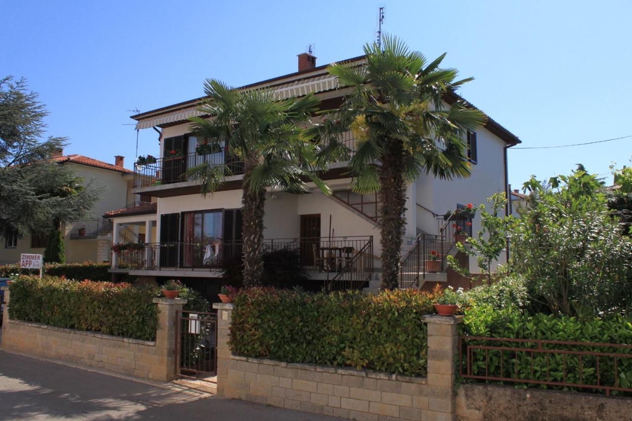Apartments With A Parking Space Umag - 7666 Exterior foto